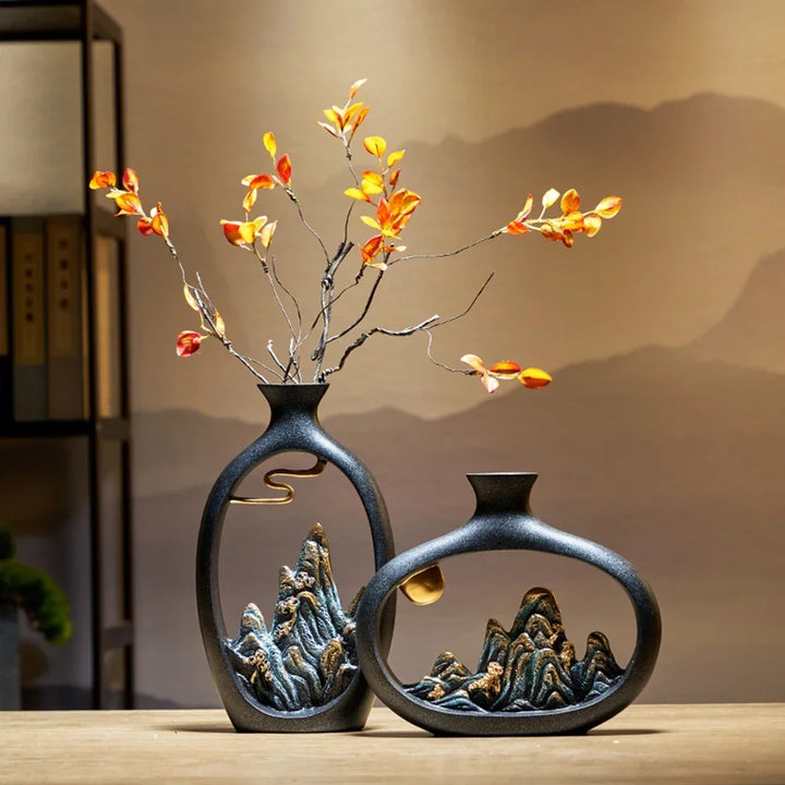 BowLift | Detailed mountain patterns in an elegant vase
