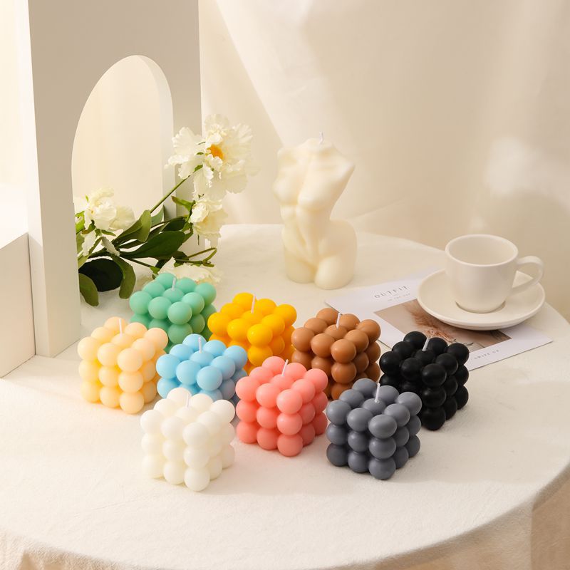 BowLift | BubbleGlow Candle | Complete your interior with this beautiful and trendy candle