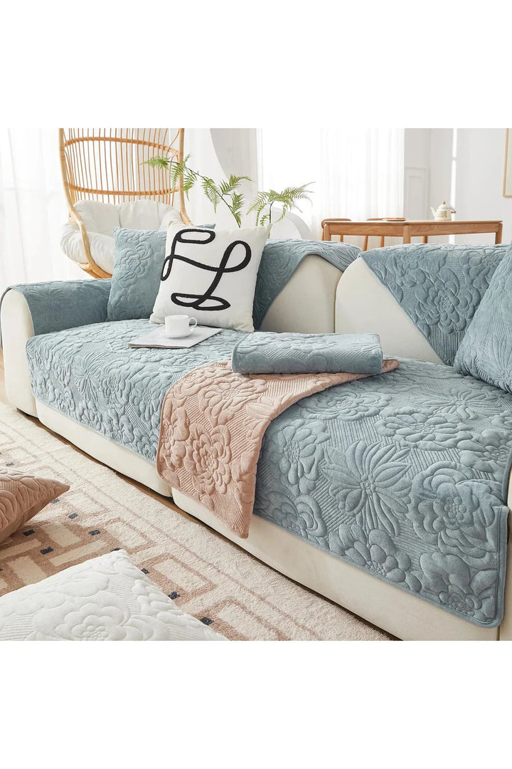 Plush sofa cover | Bowlift