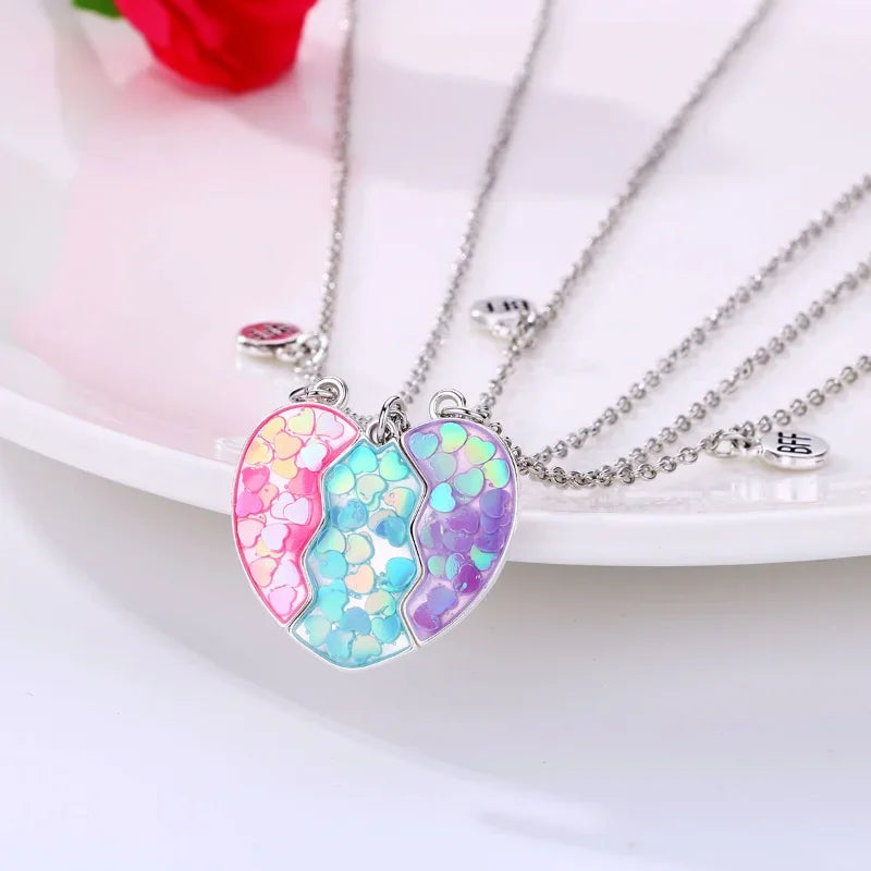 BowLift | Magnetic Peach Broken Heart Necklace