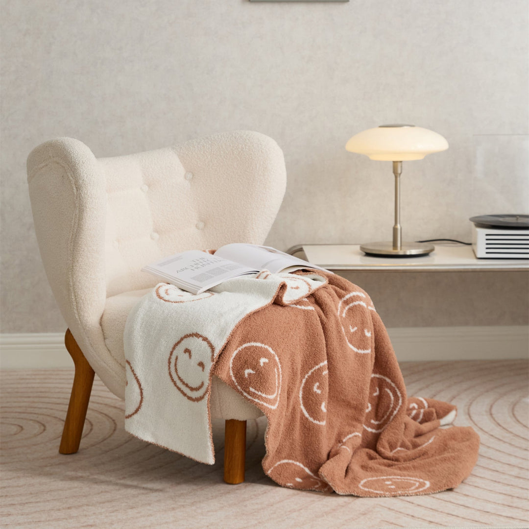 Smiley Blanket | Bowlift
