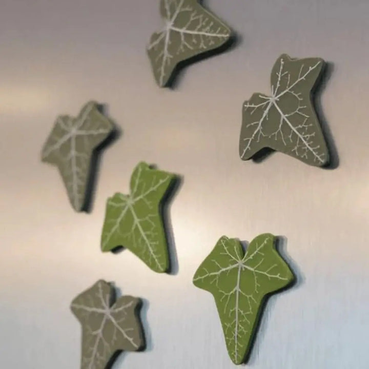 BowLift | Designer Ivy Refrigerator Magnet