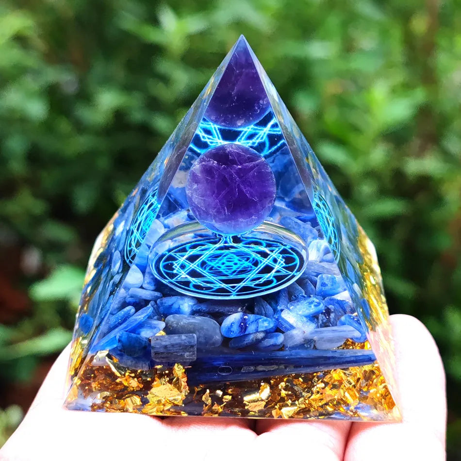 BowLift | Orgonite Pyramid with Amethyst Pendulum – Energy, Protection and Decoration