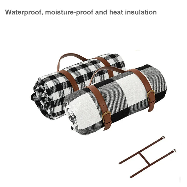 NovaPlaid | Waterproof foldable picnic blanket with carry strap | Bowlift