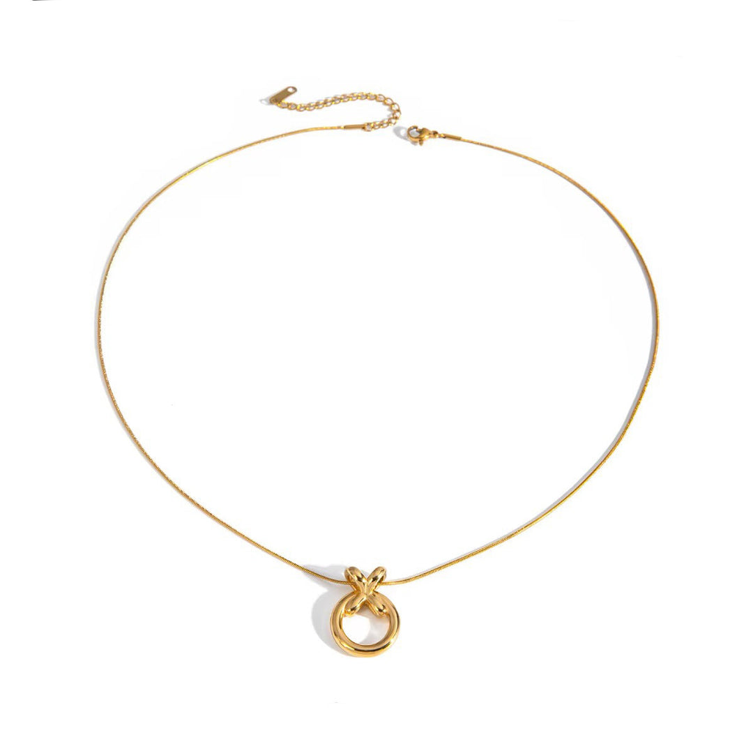 BowLift | Elegant XO Interlaced Necklace