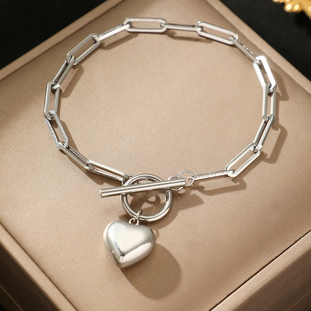 BowLift | Modern Paperclip Bar Clasp Heart Bracelet