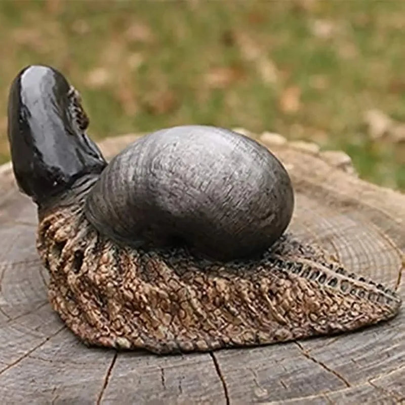 BowLift | Variation Snail Statue, Resin Evil Snail Sculpture Alien Lover's New Favorite Home Office Decoration Garden Outdoor Decoration