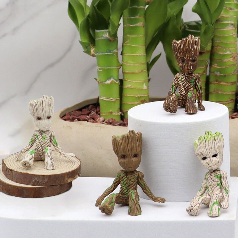 BowLift | Cartoon Large Miniature Figure: Playful Office Decoration