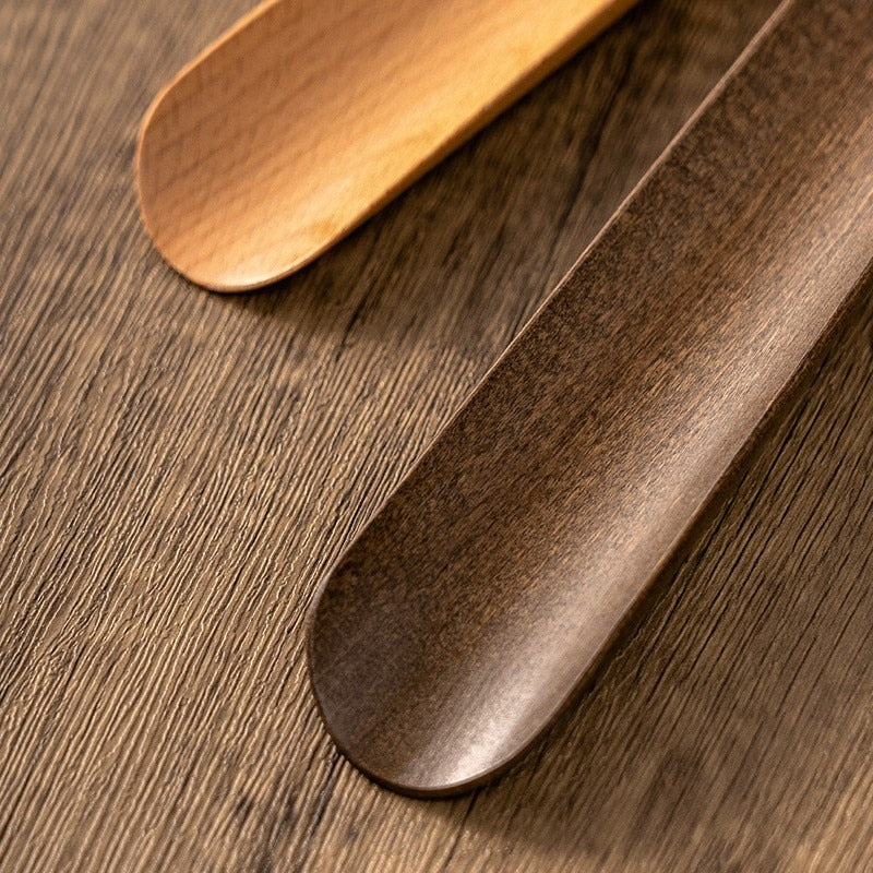 BowLift | Wood long handle magnetic shoehorn