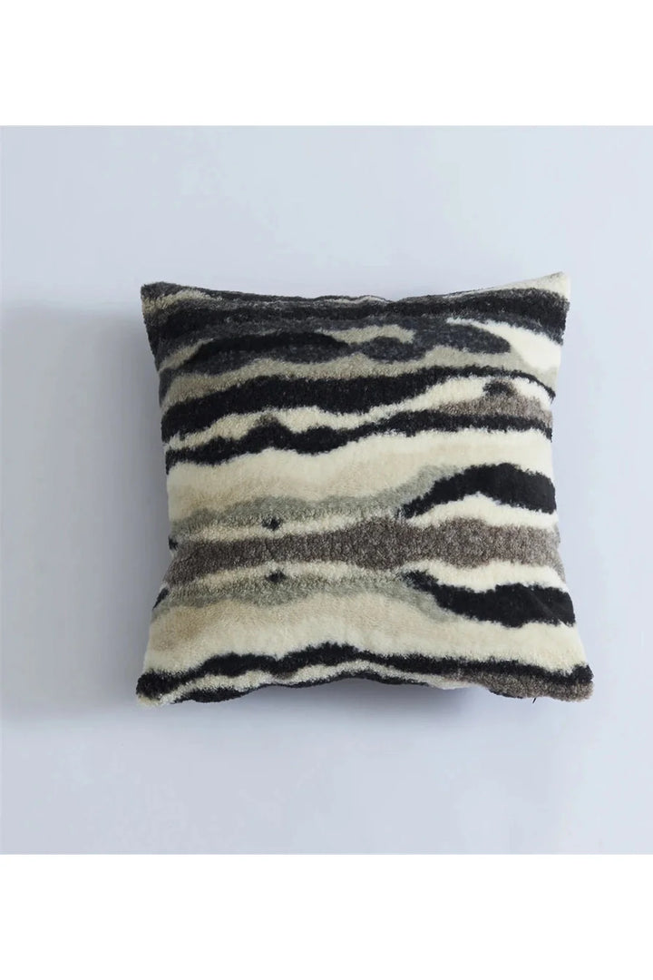 Plush Nordic Pillowcase | Bowlift