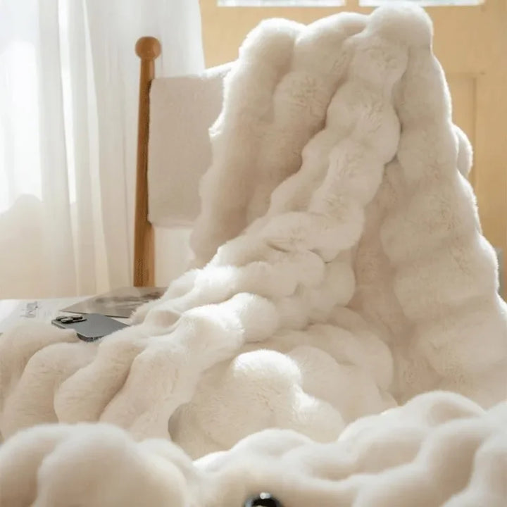 BowLift | PlushCozy | Faux Fur Winter Blanket