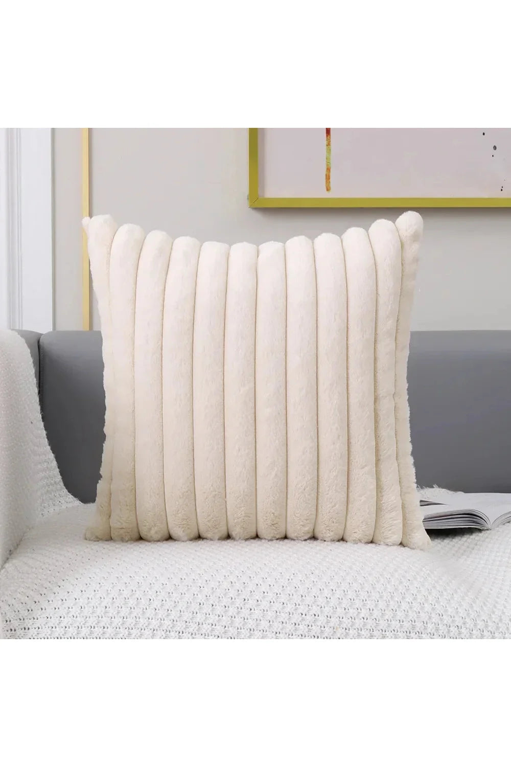 White plush pillow cover | Bowlift