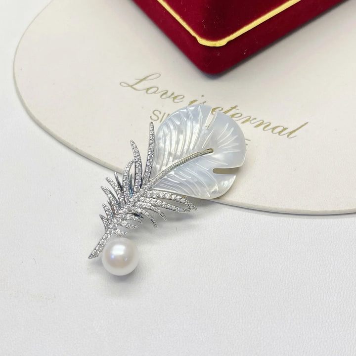 BowLift | Classic Croissant Accent Brooch