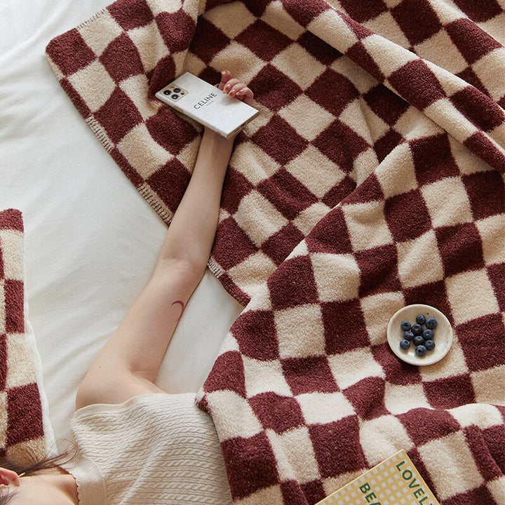 Plain Checkerboard Throw | Bowlift