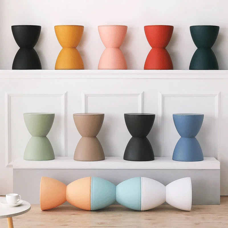 BowLift | Minimalist Side Table Made of Plastic