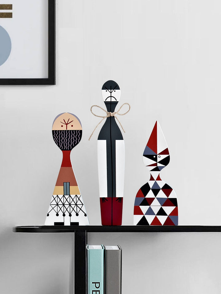 BowLift | Handcrafted Wooden Figures