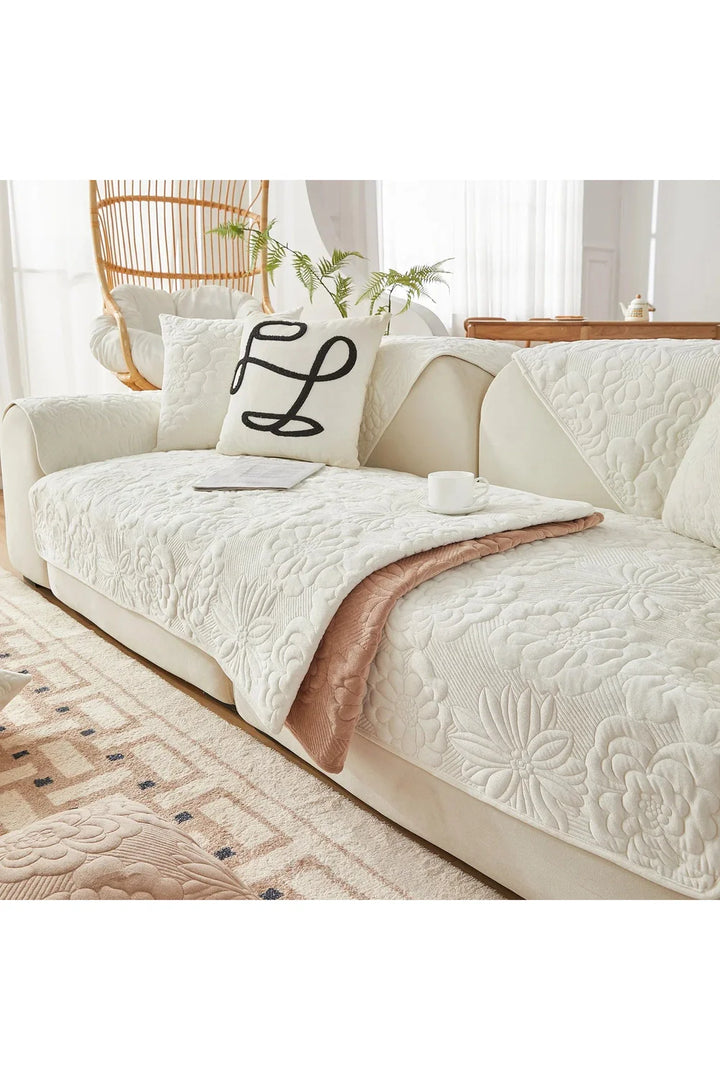 Plush sofa cover | Bowlift