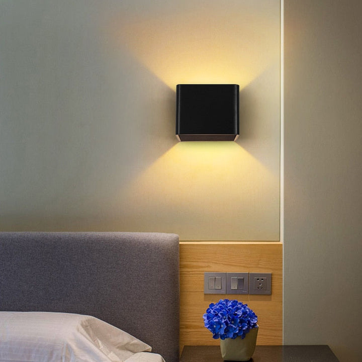 BowLift | Cube-Delight - The wireless and luxurious wall lamp!