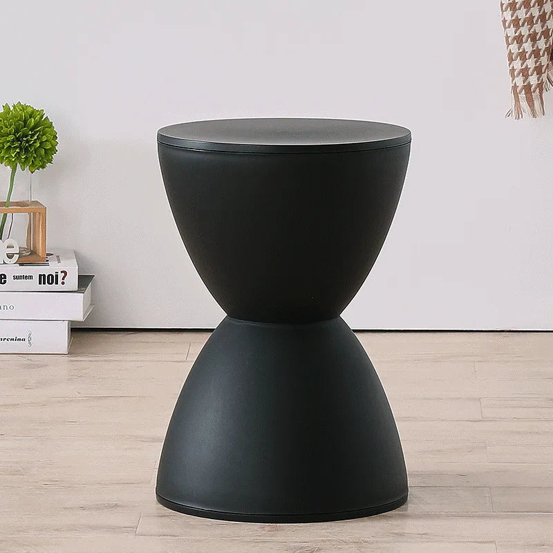 BowLift | Minimalist Side Table Made of Plastic