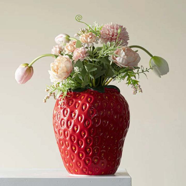 Ugly Strawberry Vase | Bowlift
