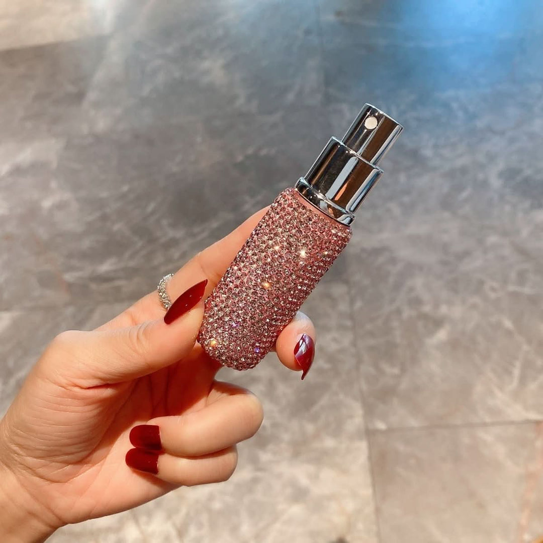 BowLift | Refillable perfume bottle in a luxurious diamond design | 10 ml travel size for on the go