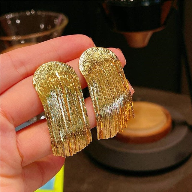 BowLift | Golden Shining City Tassel Earring