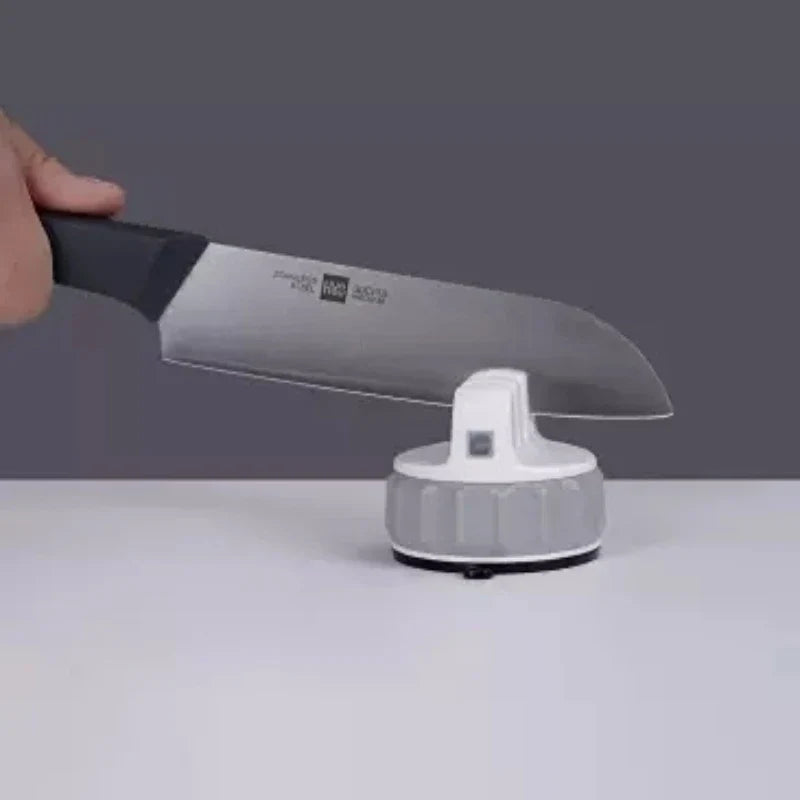BowLift | Triple Wheel Whetstone Super Suction Mini Knife Sharpener