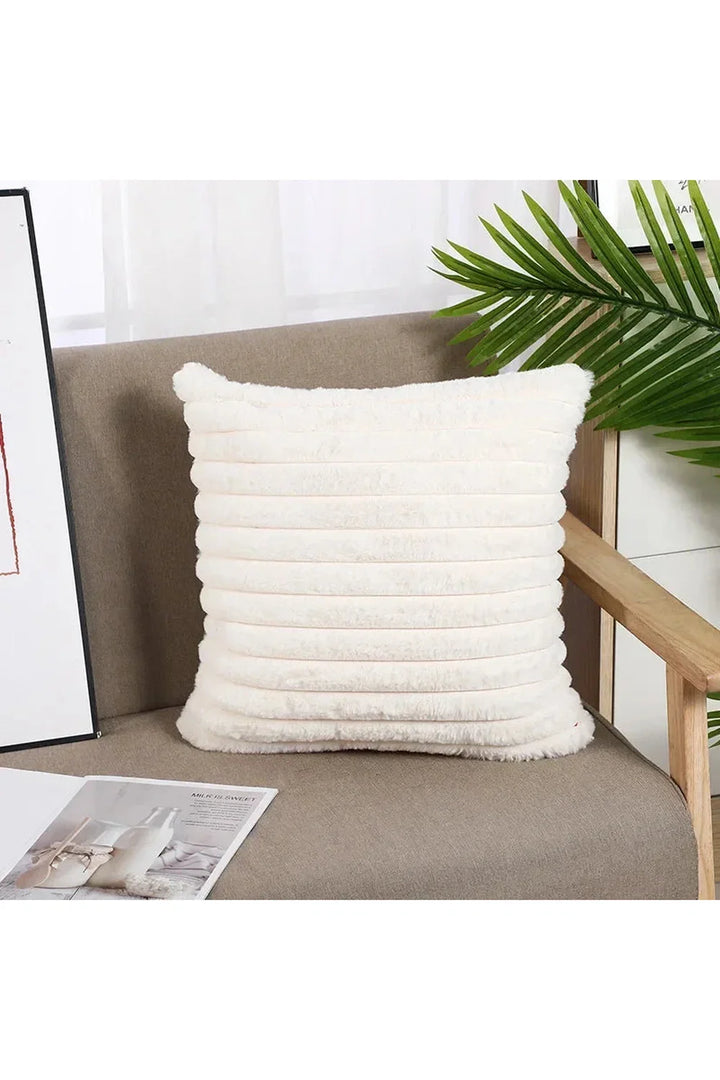 White plush pillow cover | Bowlift