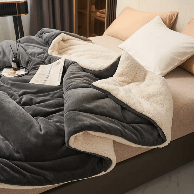 BowLift | Soft Flannel Fleece Blanket for Warmth & Style