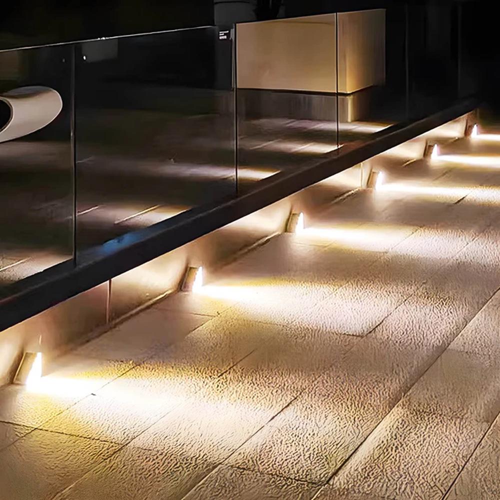 BowLift | Outdoor Solar Stair Lights | Energy-Efficient LED. Weather-Resistant & Ideal for Garden Pathways and Driveways