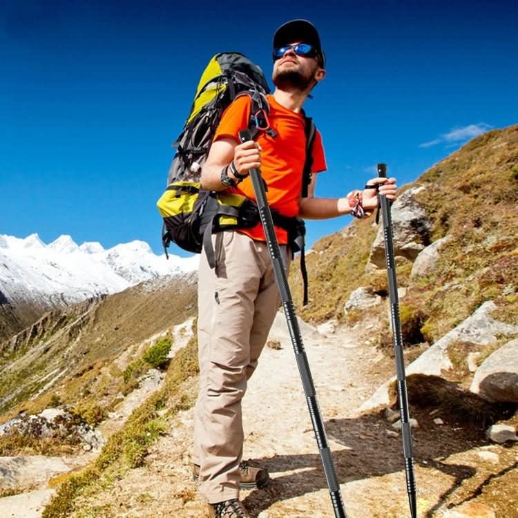 BowLift | Foldable Hiking Pole with Integrated Multitool
