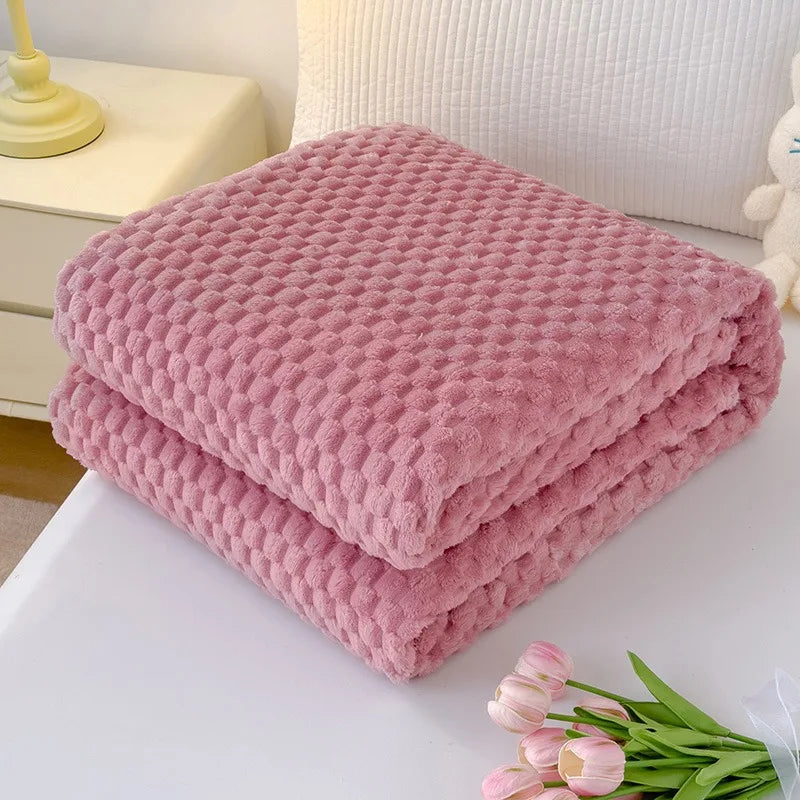 BowLift | CosyNest Fleece Blanket | Flannel Fleece Cuddle Blanket | Soft & Lightweight | Warm Sofa Blanket for Autumn & Winter | Gift Idea for Christmas