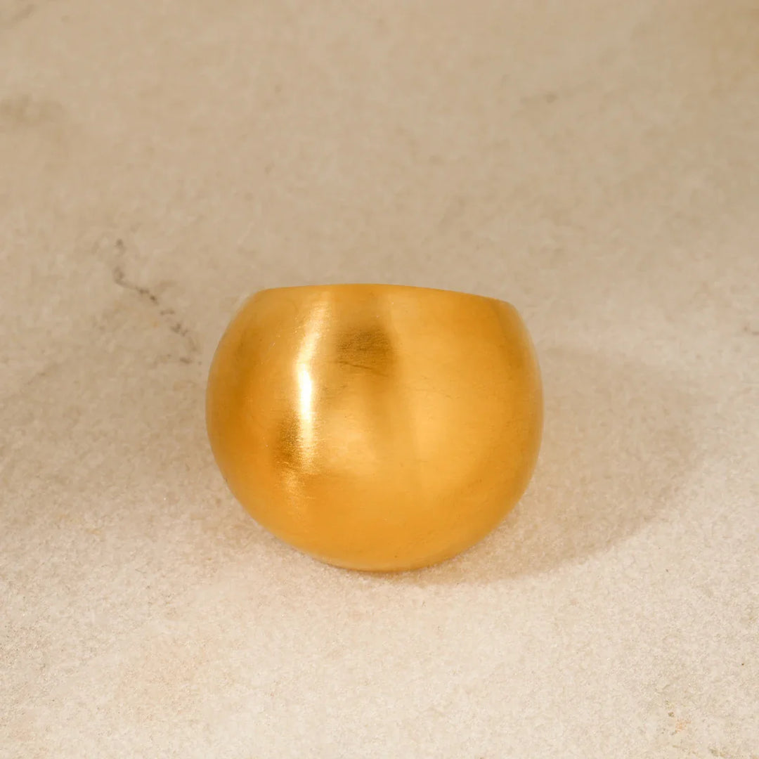 BowLift | 18k Bold Round Brushed Ring