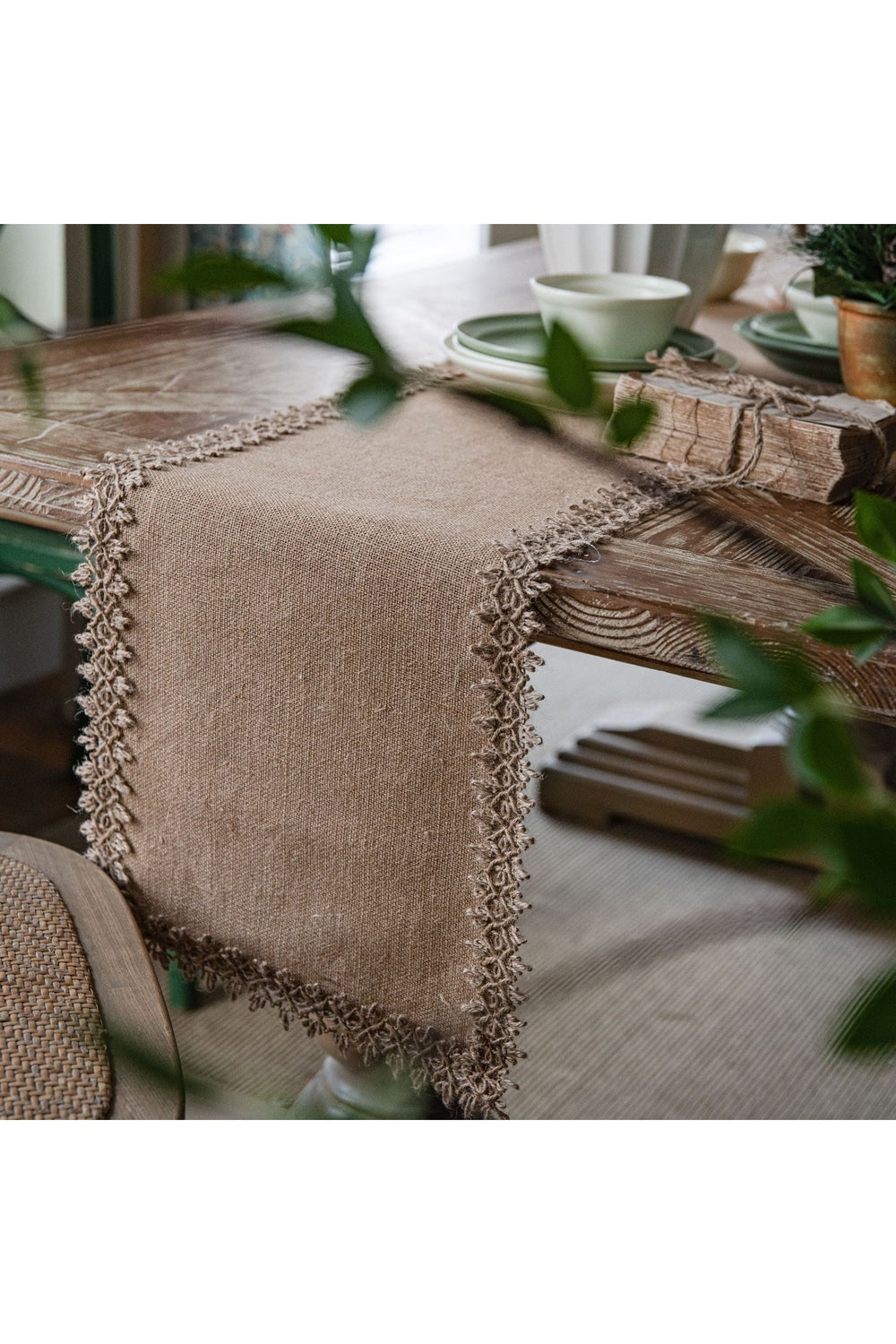 Table Runner - Light Academia | Bowlift