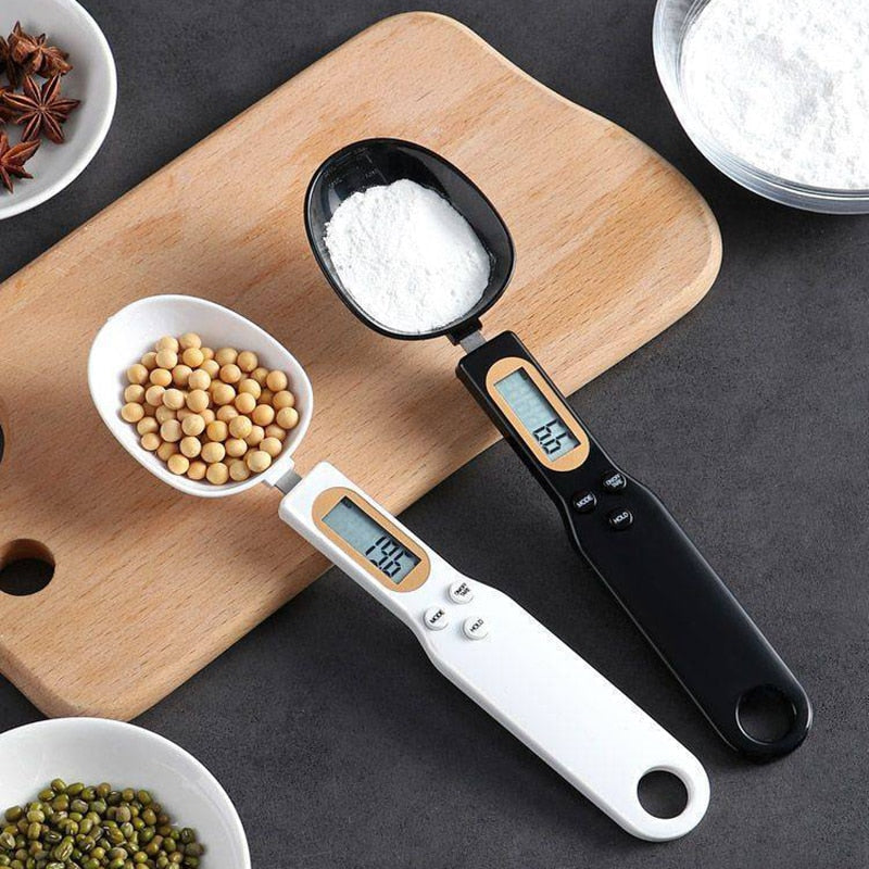 BowLift | Eindhoven Pro Kitchen Scale Spoon | A handy gadget for the kitchen!