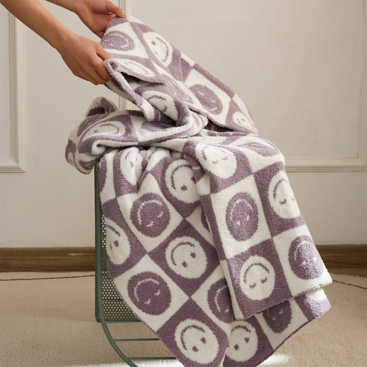 Smiley Checkered Blanket | Bowlift