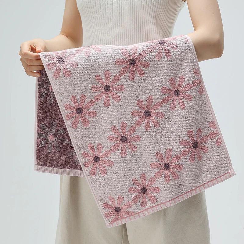 Daisy Towel | Bowlift