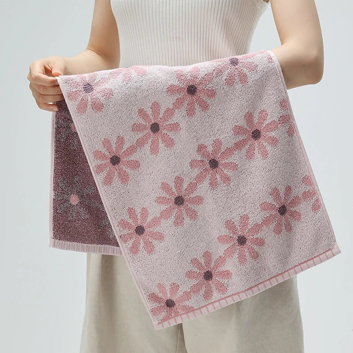 Daisy Towel | Bowlift