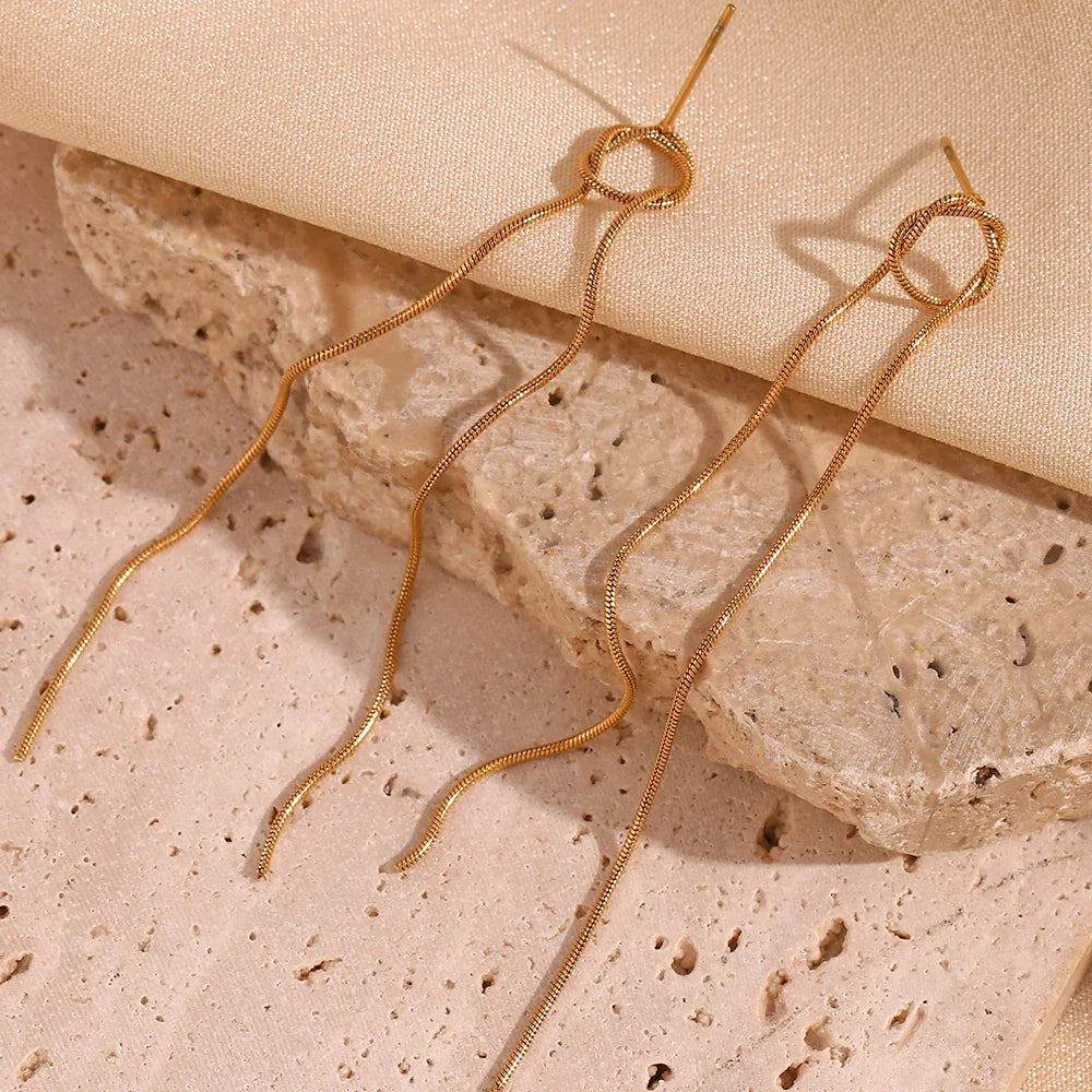 BowLift | 18k Dainty Circle Tassel Earrings