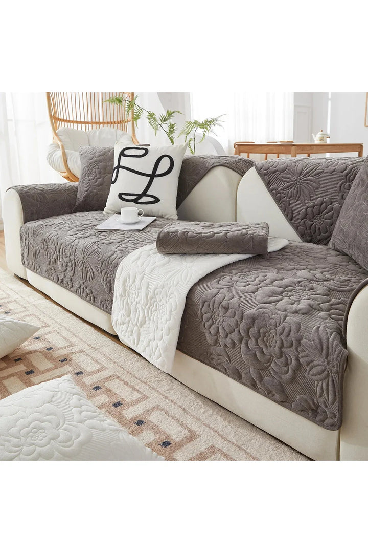 Plush sofa cover | Bowlift