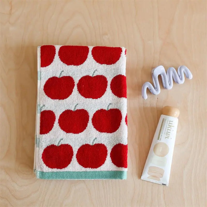 Apples Pattern Cotton Towel | Bowlift