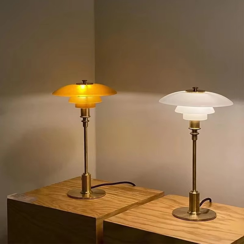 BowLift | Retro Design Glass Table Lamp