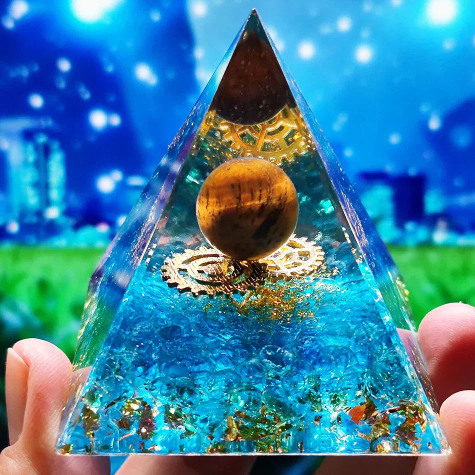 BowLift | Orgonite Pyramid with Amethyst Pendulum – Energy, Protection and Decoration
