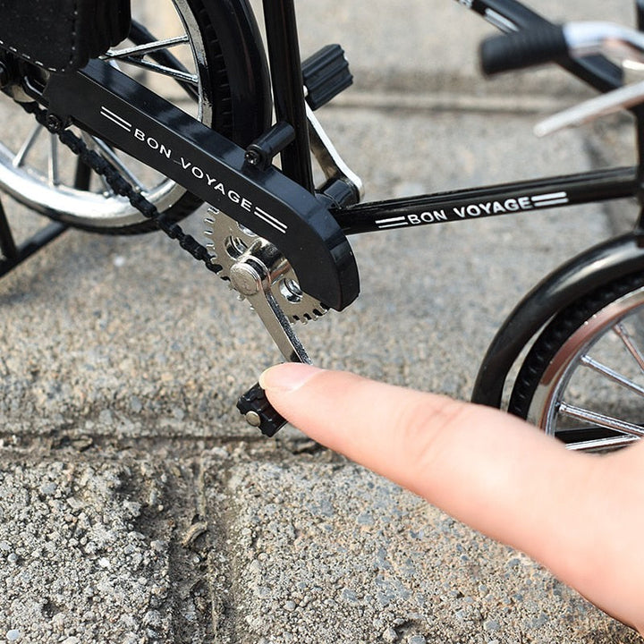 BowLift | Retro Classic Bike Model Lighter