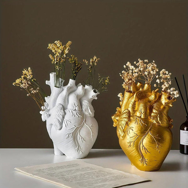 BowLift | LoveAura - Ceramic Heart-Shaped Vase