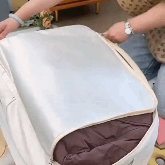 Storage bag for bedding with 40% space savings | Bowlift