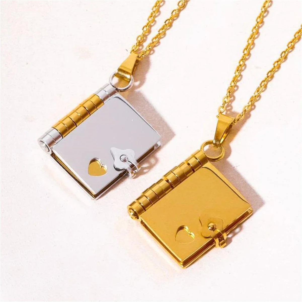 BowLift | Couple Book Pendant Necklace