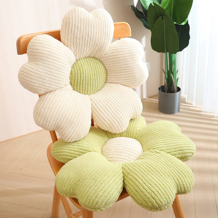 Fluffy Clover Flower Cushion | Bowlift