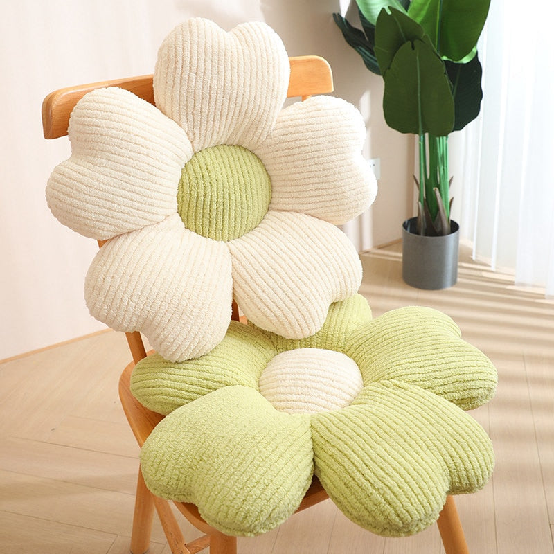BowLift | Soft Clover Flower Decorative Pillow