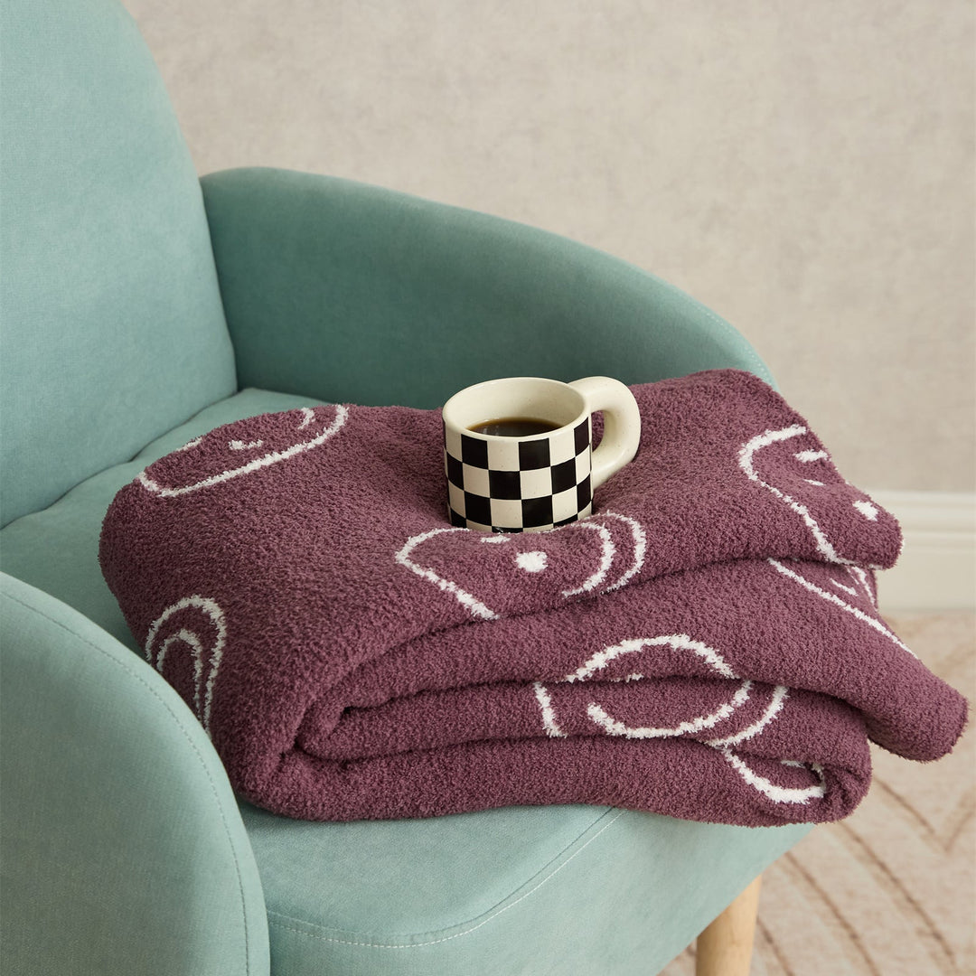 Smiley Blanket | Bowlift